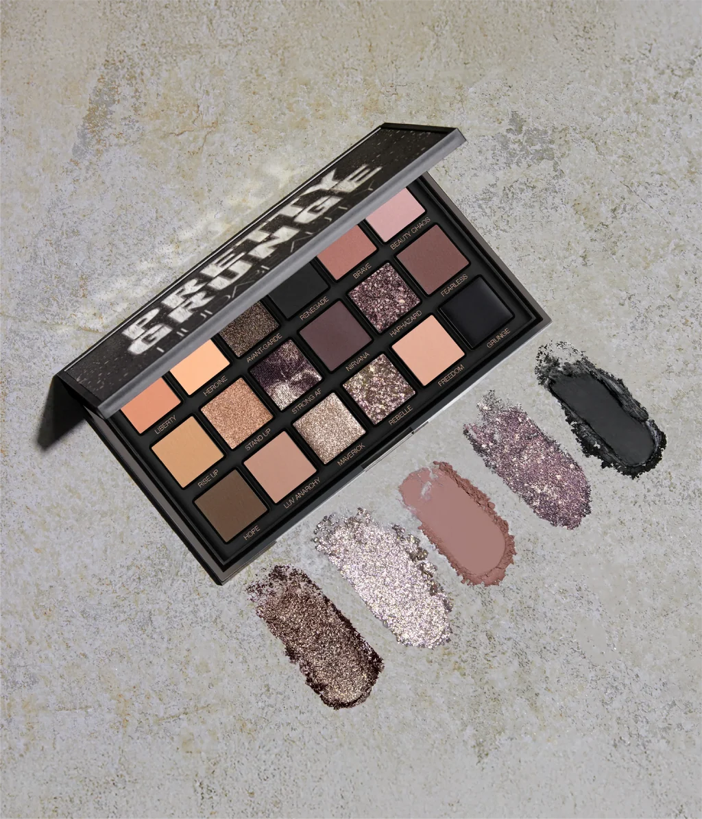 Huda Beauty Empowered Eyeshadow Palette